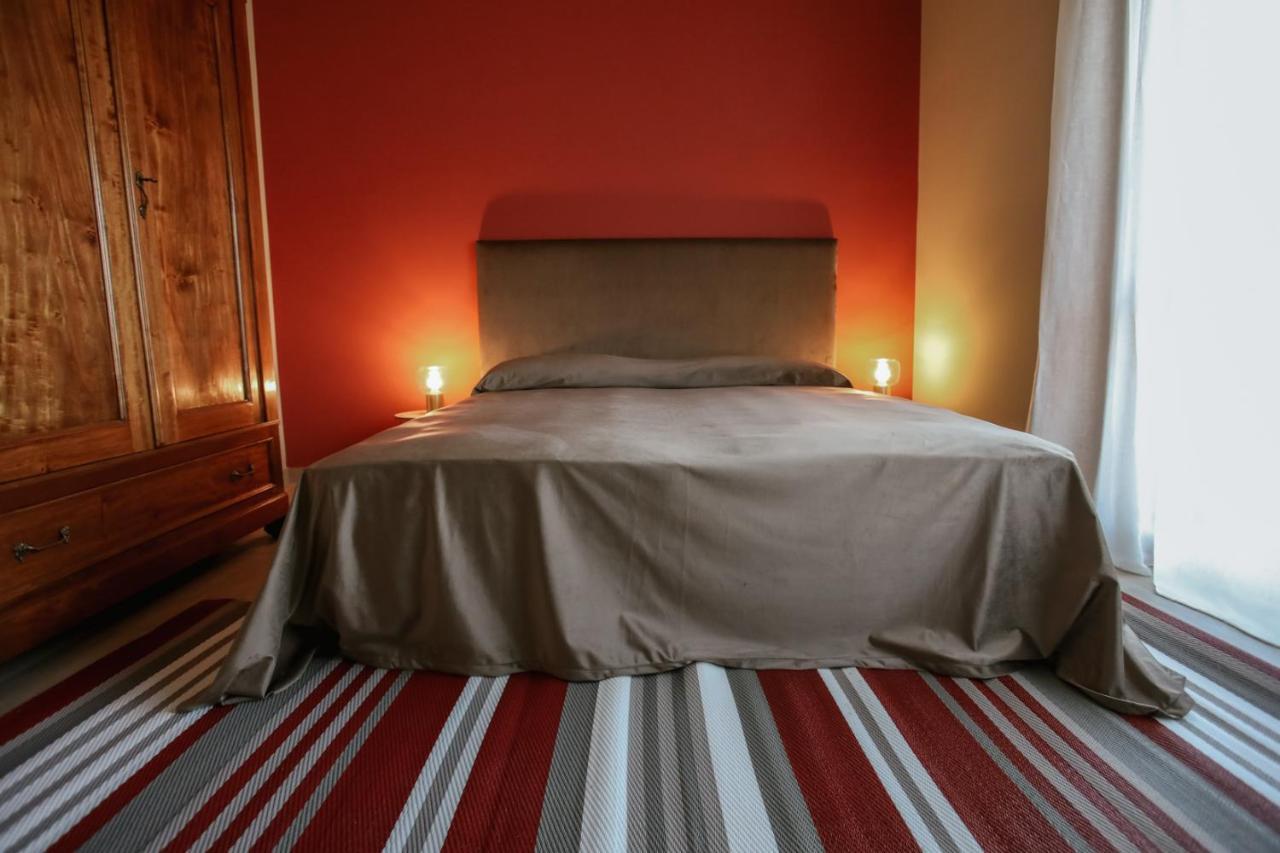 Ca'Du Lin - Jacuzzi Bed & Breakfast Cisterna d'Asti Exterior photo