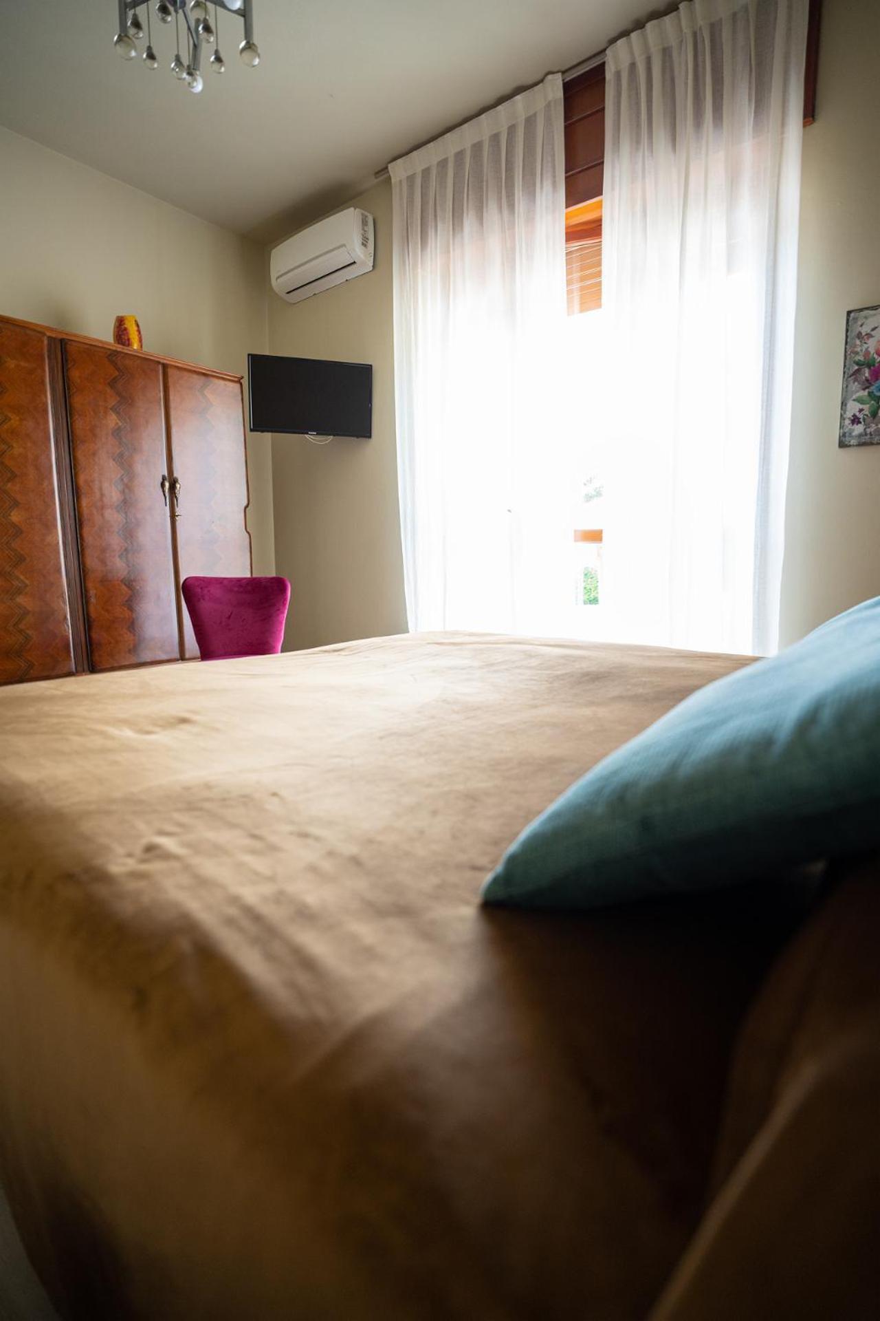 Ca'Du Lin - Jacuzzi Bed & Breakfast Cisterna d'Asti Exterior photo