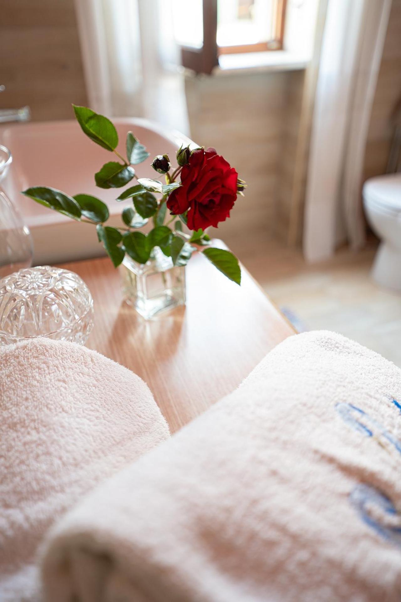 Ca'Du Lin - Jacuzzi Bed & Breakfast Cisterna d'Asti Exterior photo